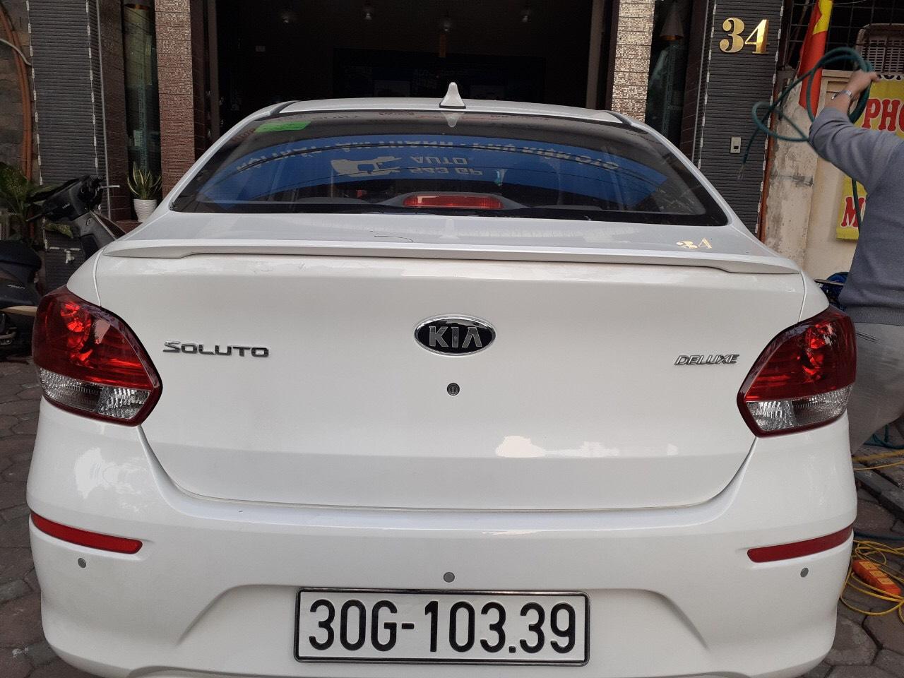 Đuôi gió KIA SOLUTO