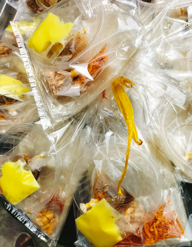 Combo 10bịch/5 bịch bánh tráng chấm sốt me bơ