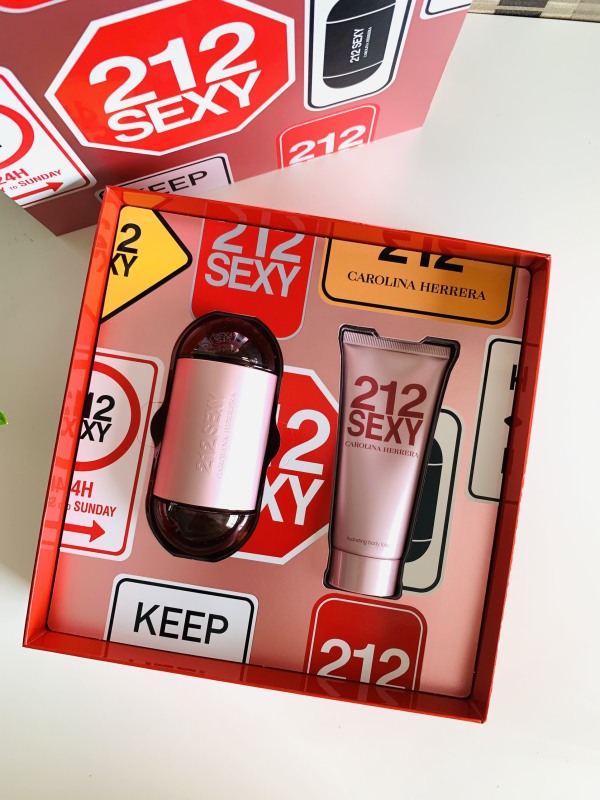 Set nước hoa Carolina Herrera Bộ GiftSet 212 Sexy EDP 2 món