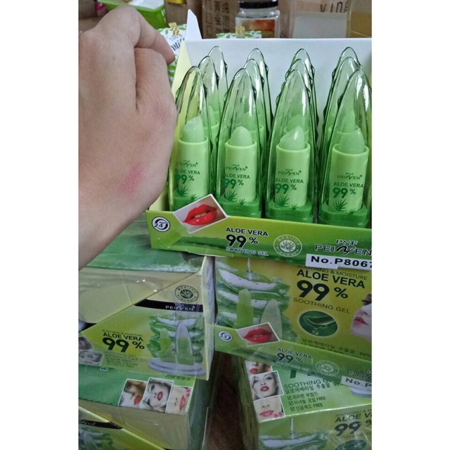 Lố 12 Cây Son Dưỡng Môi Nha Đam