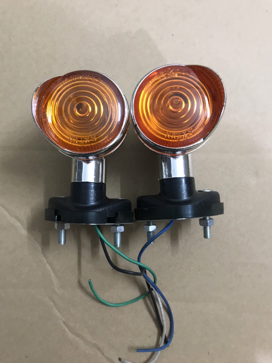 Xi Nhan Kiểu 2 lỗ ốc dùng xe 78, 81 ..... K03