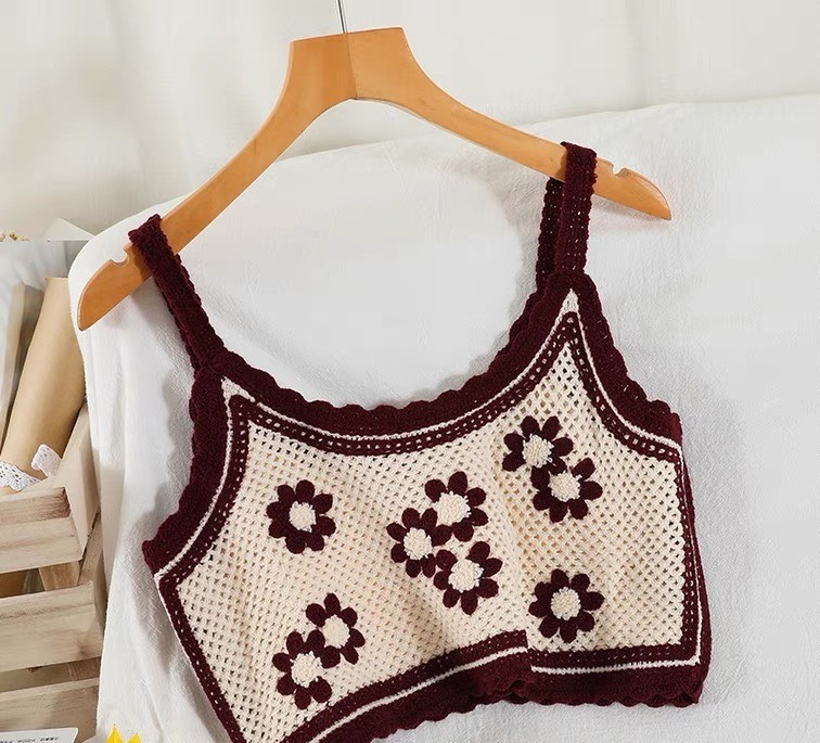 Áo len gile 2 dây thêu hoa cực xinh