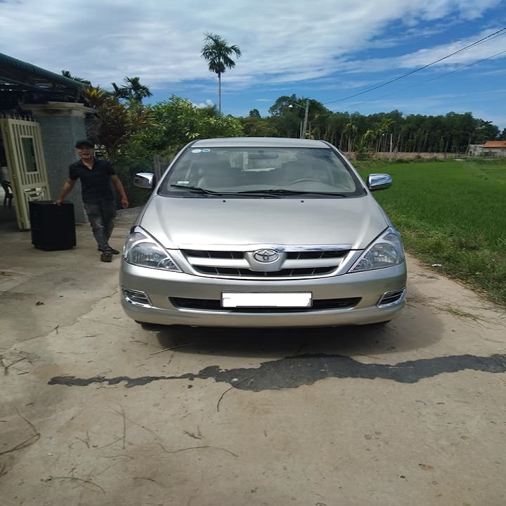 Bộ 2 Ốp  viền đèn pha mạ Crom xe TOYOTA INNOVA Form  2006 đến 2011
