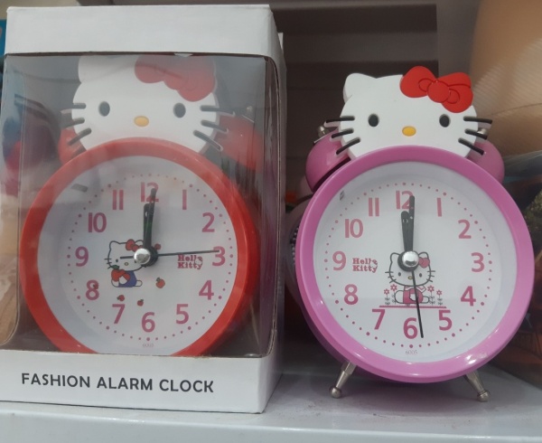 Đồng hồ báo thức gõ chuông Hello Kitty