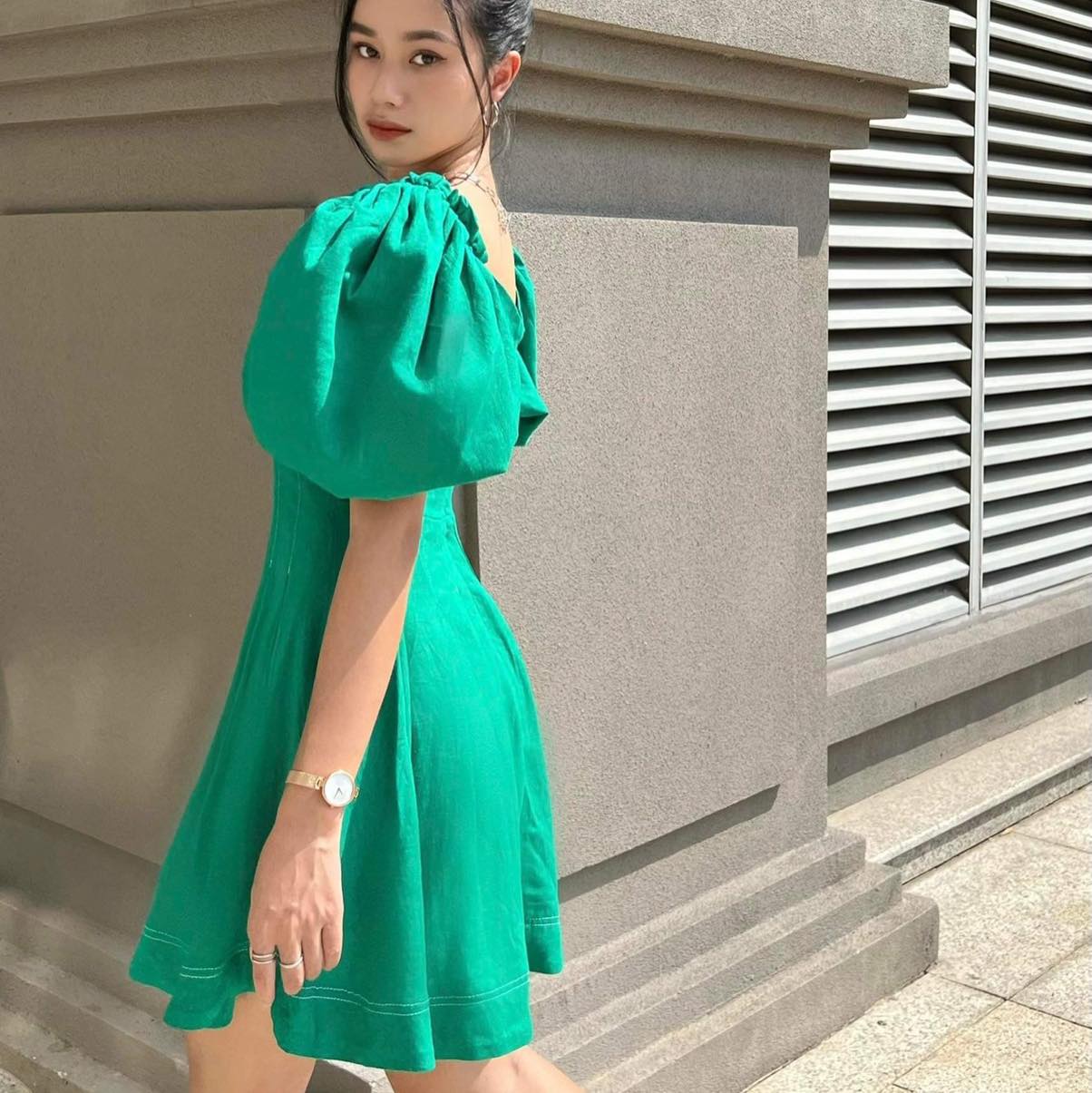 COCO SIN - Đầm Xanh Tay Phồng Cut Out Sang Chảnh