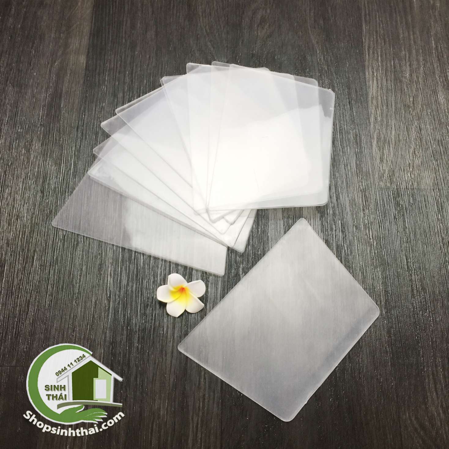 Miếng nhựa trét bột trét keo miếng gạt dán giấy dán thảm 11cm x 16cm