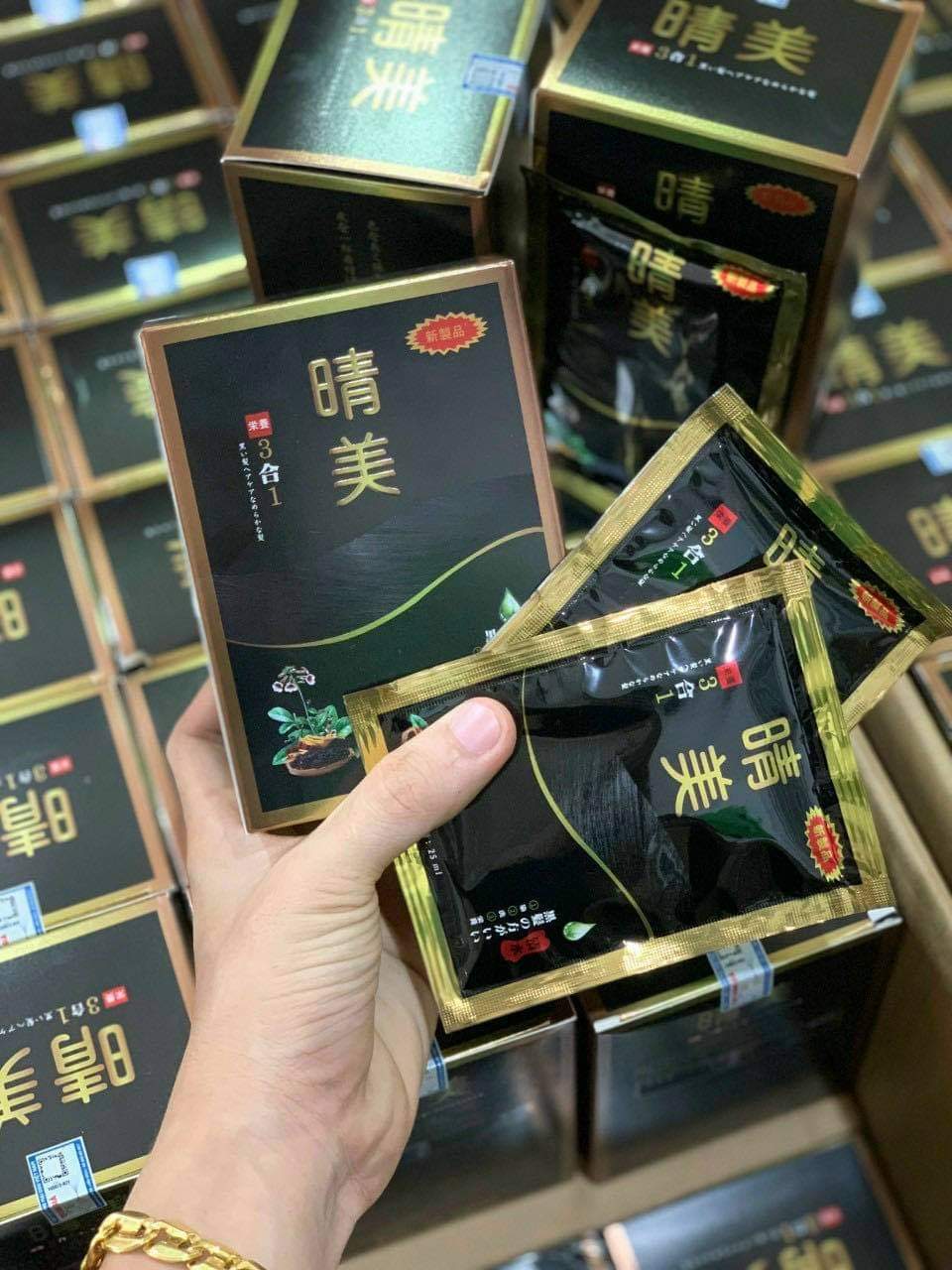 Dầu gội phủ bạc gói Akami phủ bạc tóc (25ml/75ml/105ml) - NÂU ĐEN