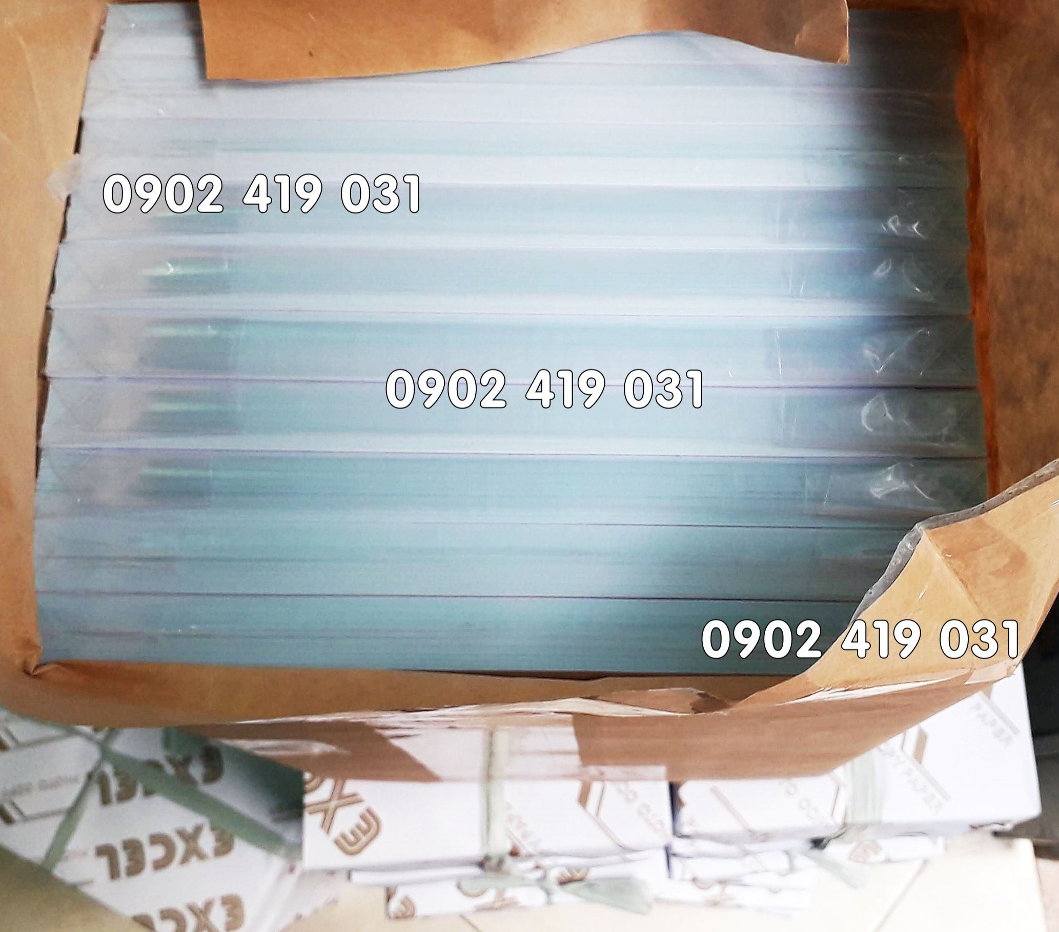 Giấy in decal đế xanh A4 ( Xấp 100 tờ )