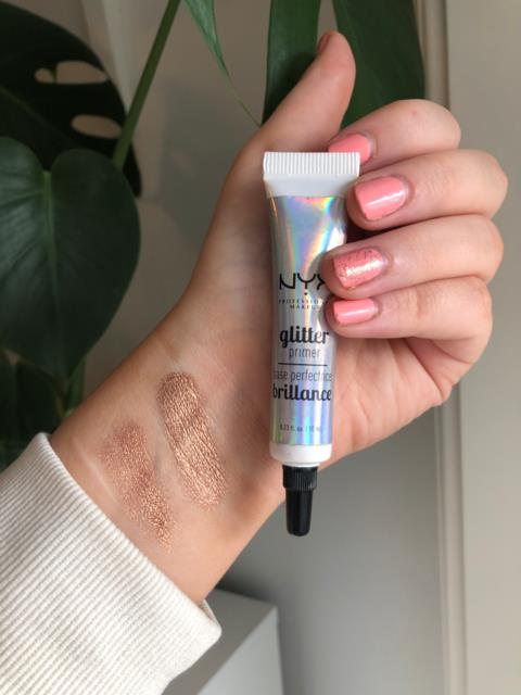 Kem lót dán nhũ kim tuyến NYX Glitter Primer