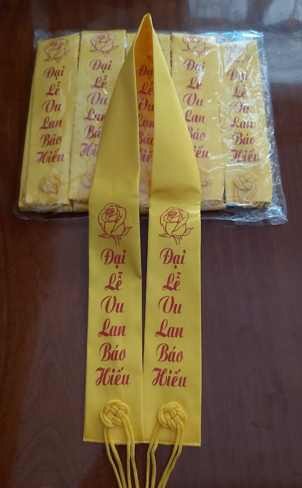 [HCM]Pháp y Phật đản - vải Phi vàng
