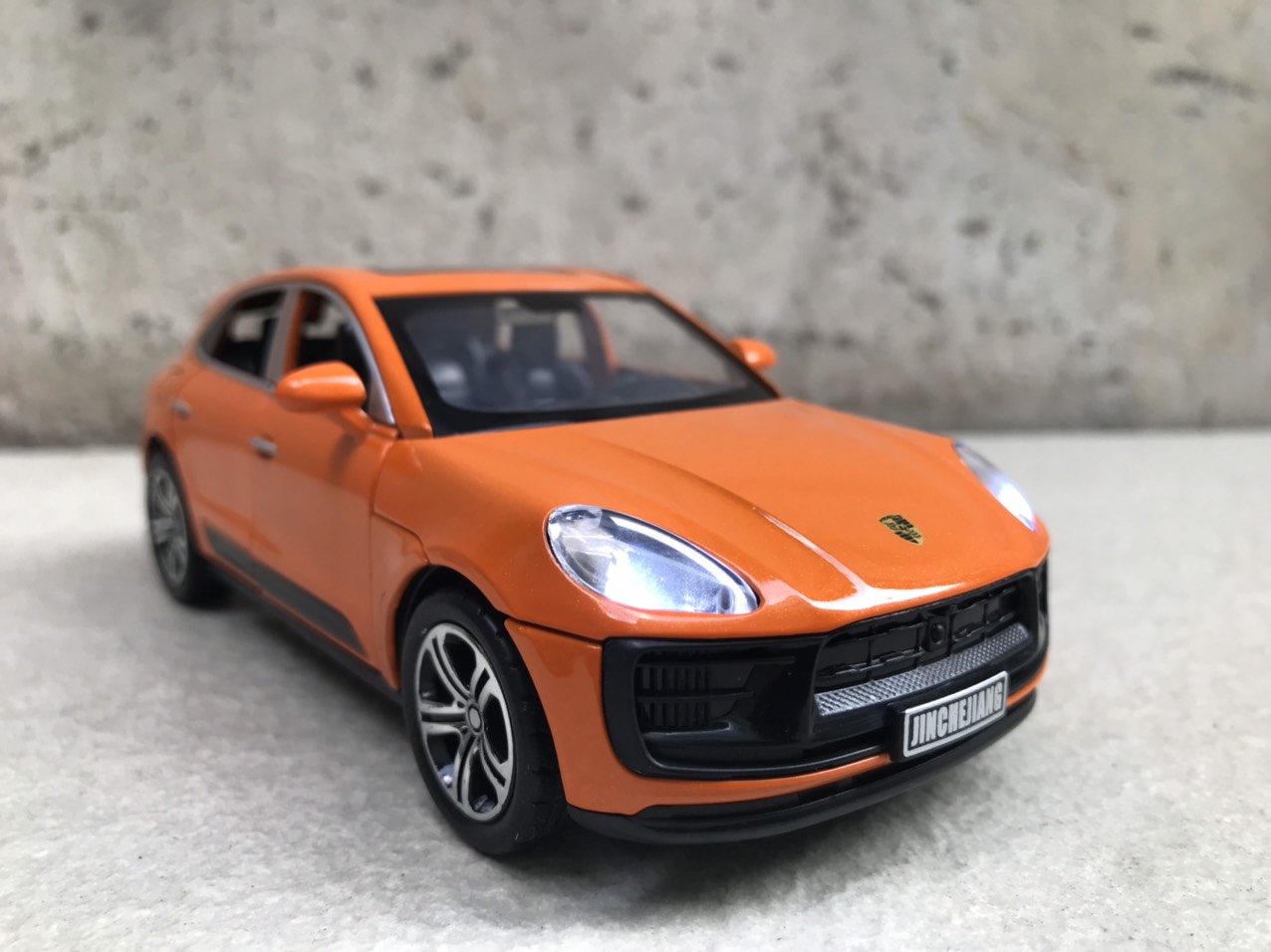 [HCM]Mô hình xe ô tô Porsche MACAN 1:32