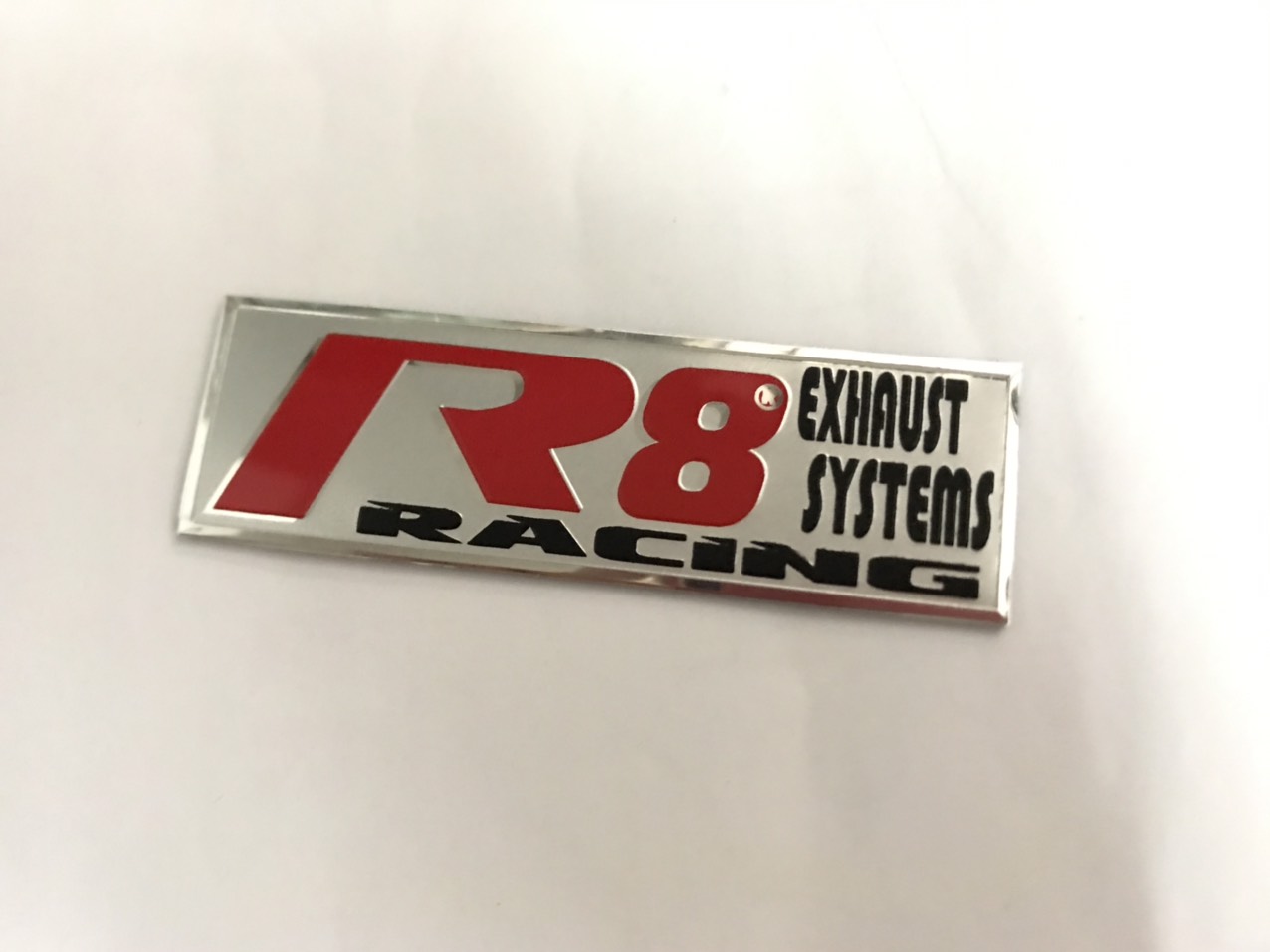 Tem R8 racing nhôm