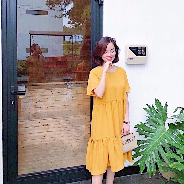 Đầm suông tầng vàng