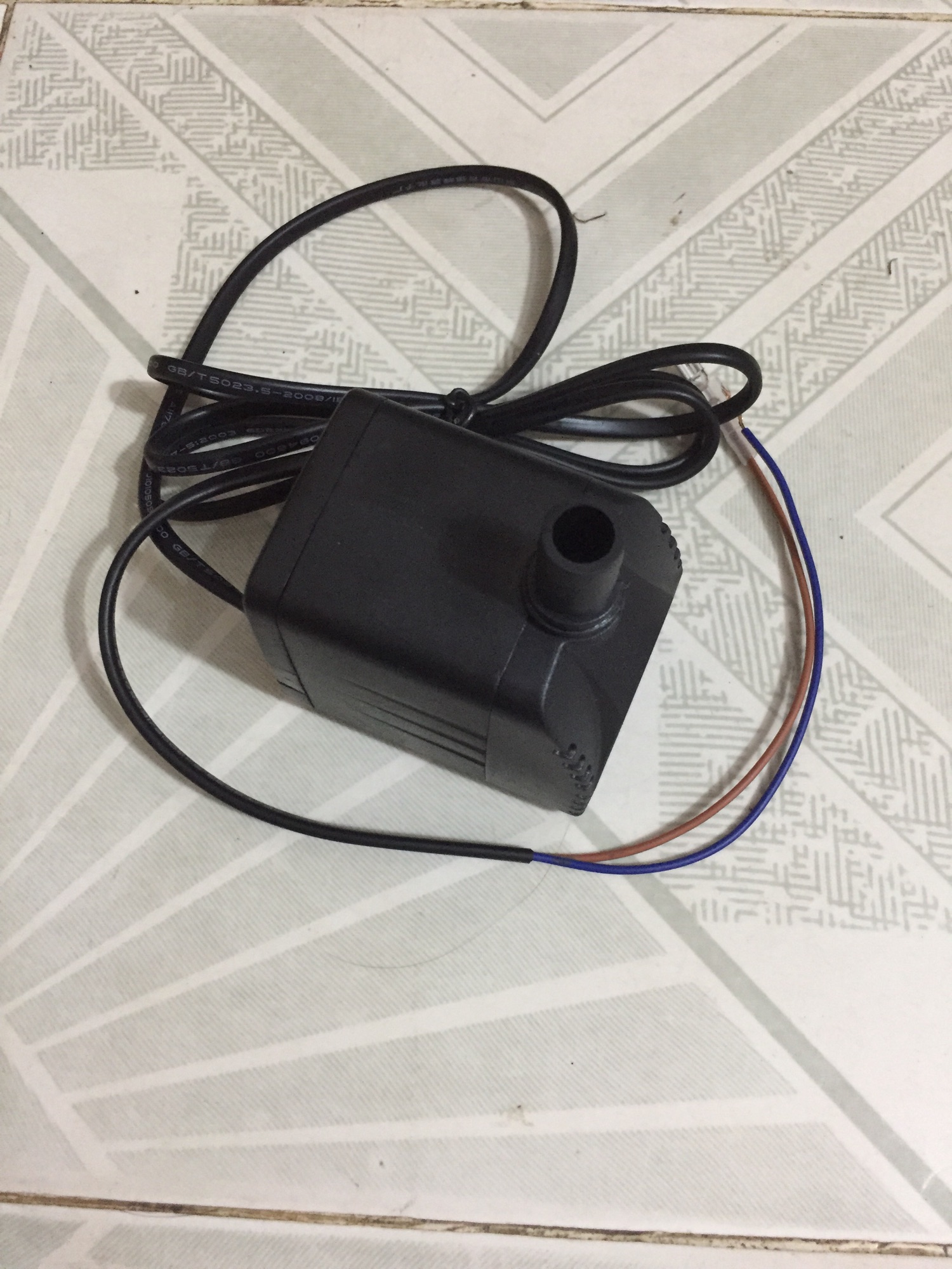 Máy bơm nước bể cá, máy bơm quạt điều hoà 16W