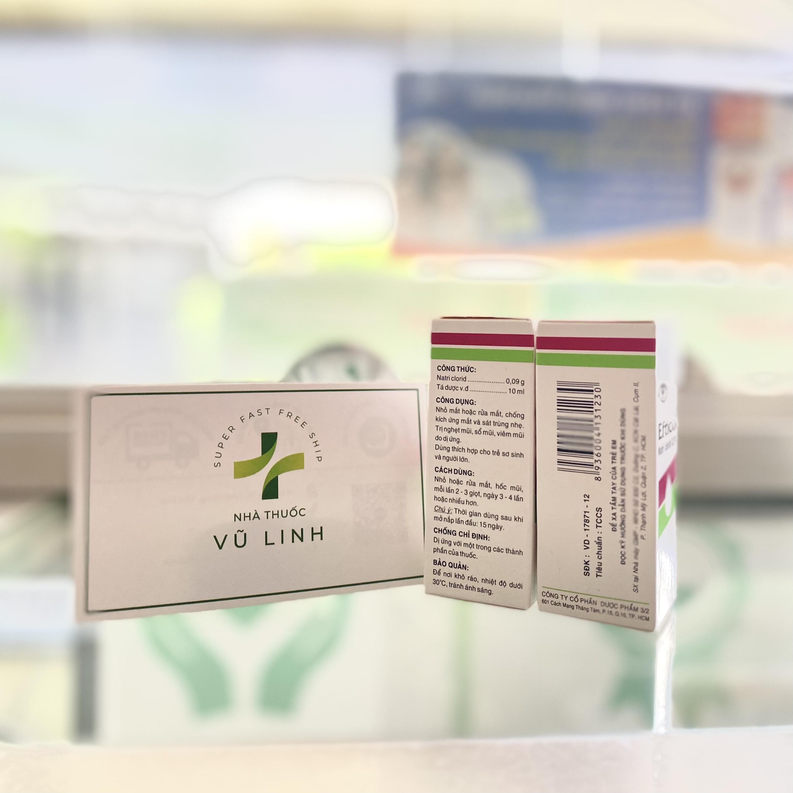 Nước Muối Sinh Lý Efticol 0,9% (chai 10ml) dùng để nhỏ mắt hoặc rửa mắt