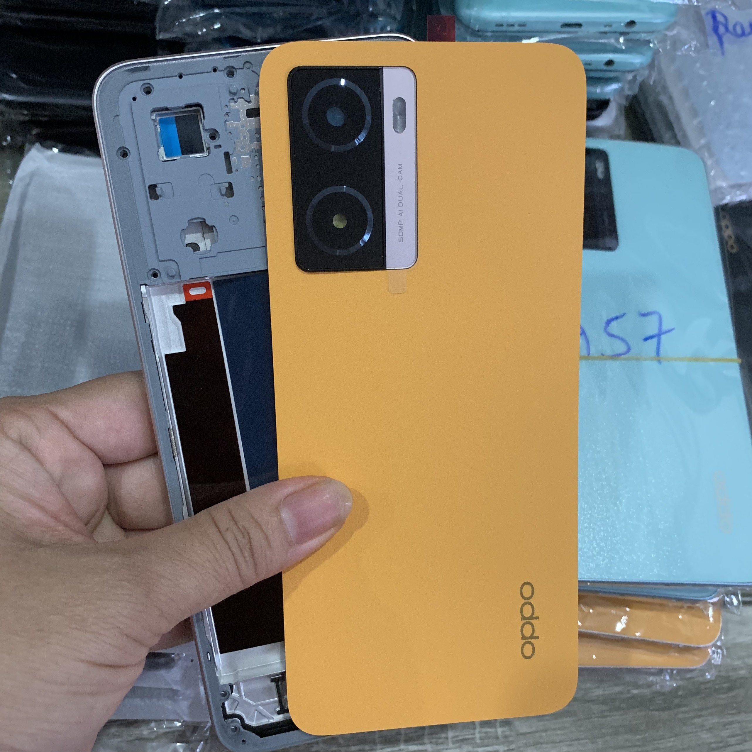 bộ vỏ oppo a57 zin (2022) có kính cam