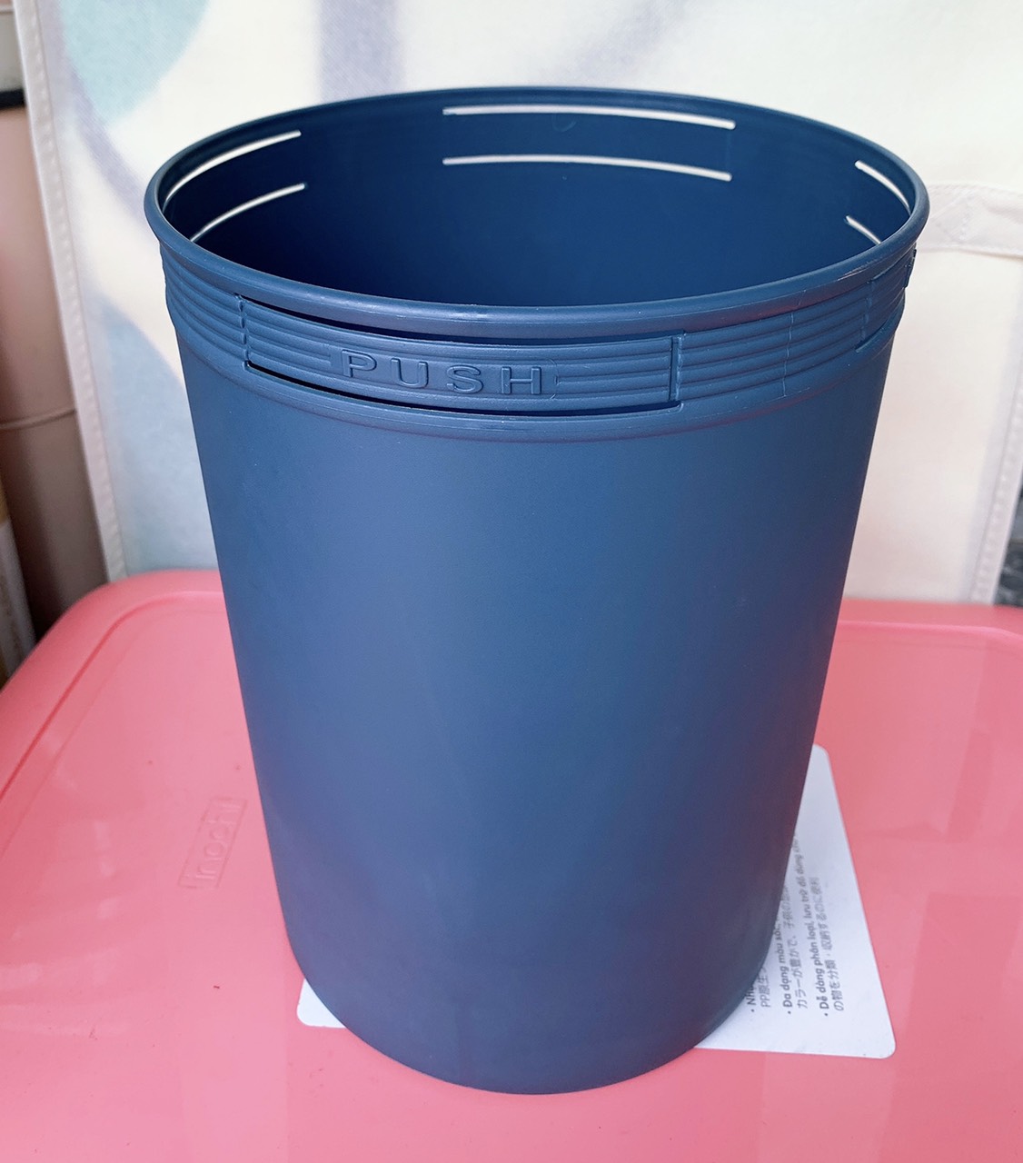 Sọt rác Hiro 15L ( Giao màu ngẫu nhiên )