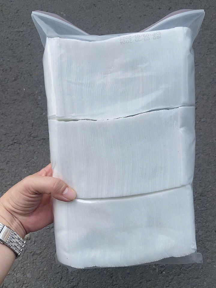 Khăn vải khô đa năng Dolphin cho bé 300g, đóng gói dạng túi zipper, không chất tẩy trắng