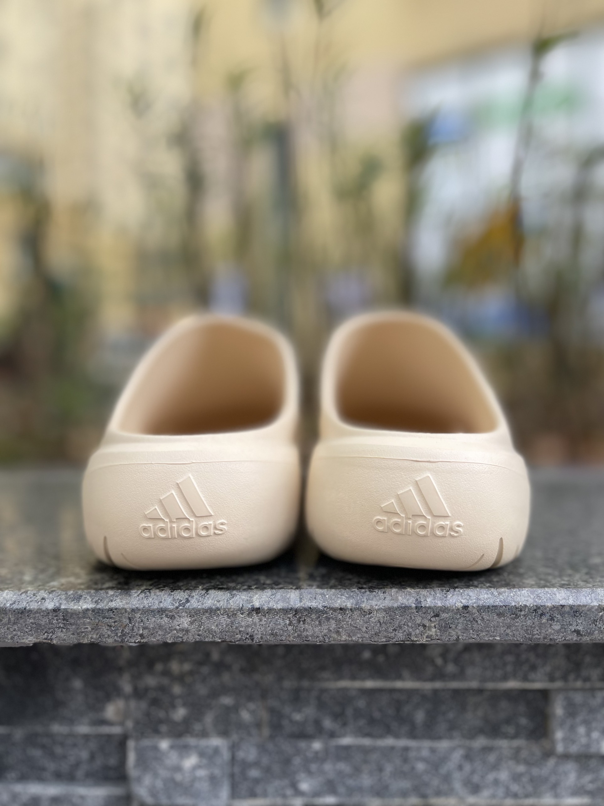 [CHÍNH HÃNG 100%] THETHAOCHINHHANG Dép sục Adilette Clogs 22
