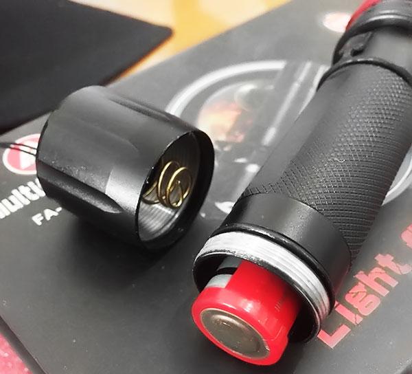 Đèn pin led mini 928