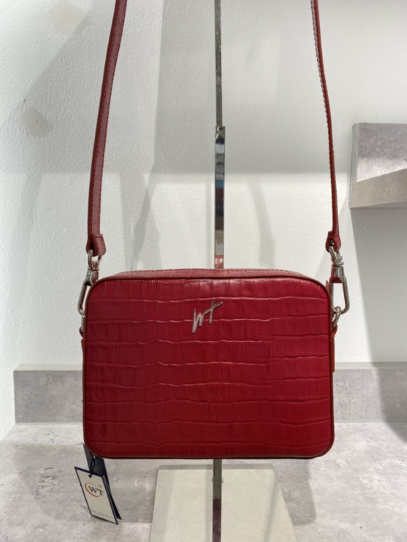 TÚI XÁCH NỮ WT Leather MINI MESSENGER Da Bò Thật . Mùa Đen, Đỏ