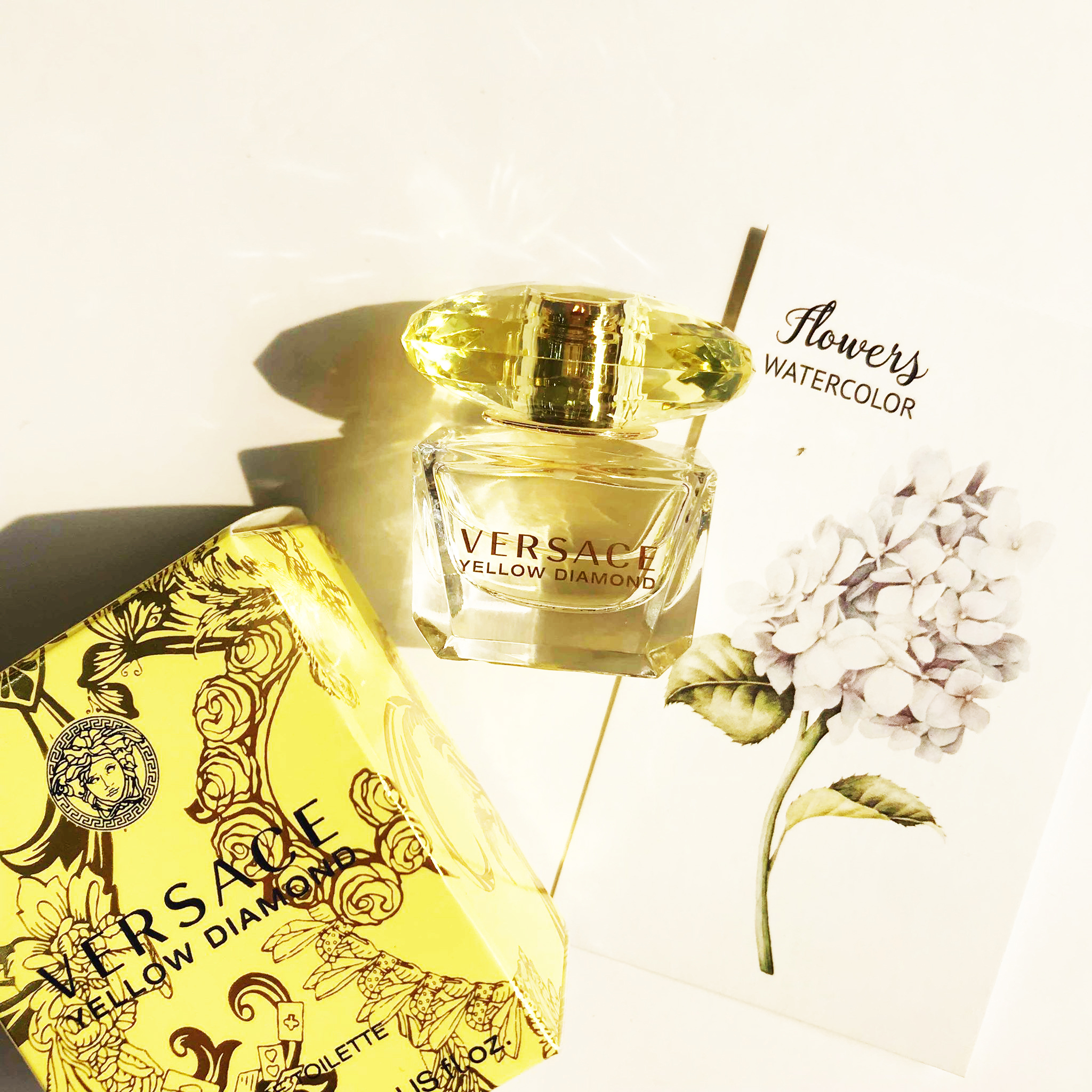 Nước hoa nữ V.E.R.S.A.C.E Yellow Diamond Eau De Toilette 5ml