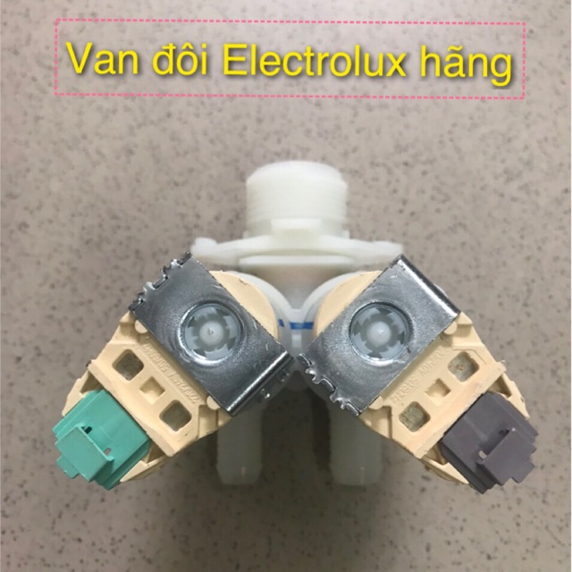 Van cấp nước đôi máy giặt Electrolux Lồng Ngang (Cửa Trước) Chính Hãng