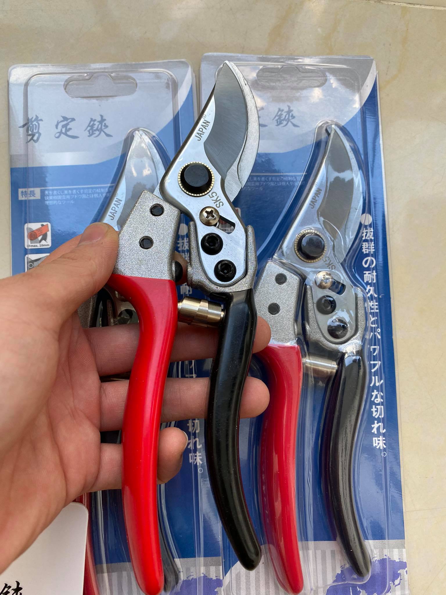 Kéo cắt cành cây Japan có trợ lực,thép chuẩn SK5 Nhật Bản