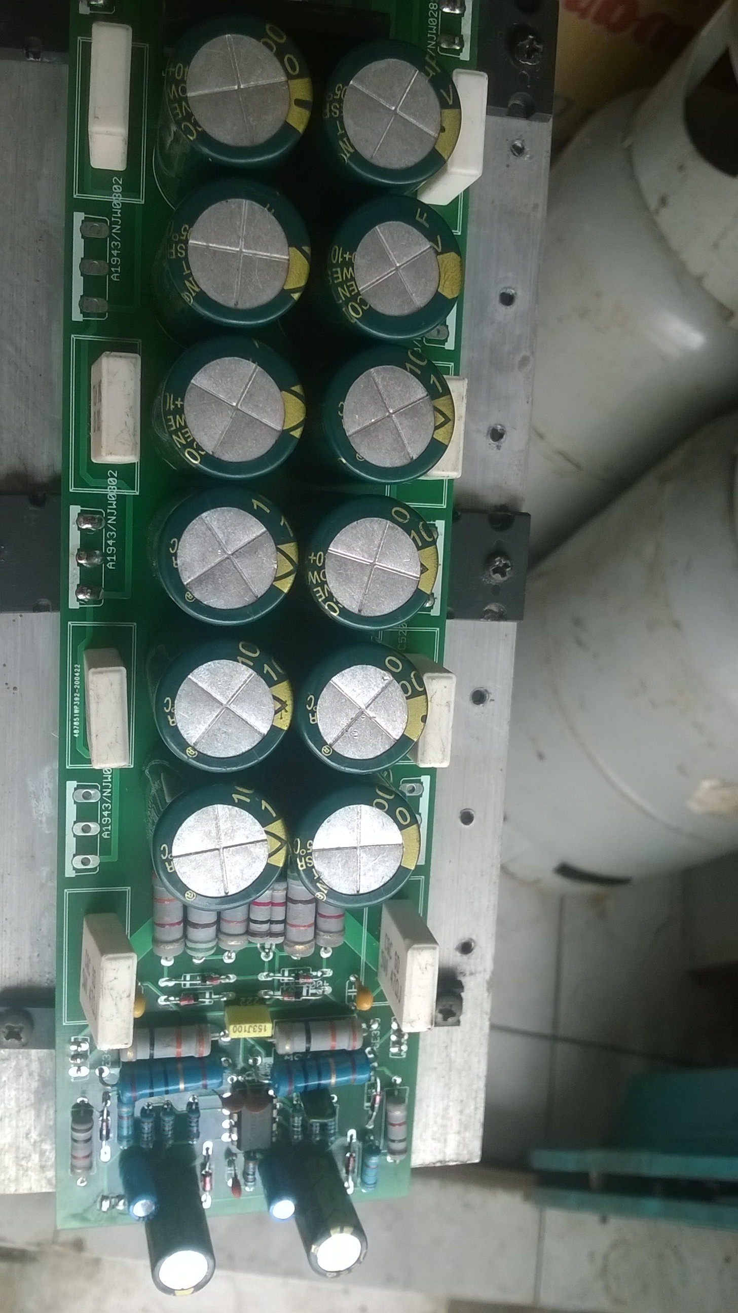 Mạch công suất 16 sò liền nguồn