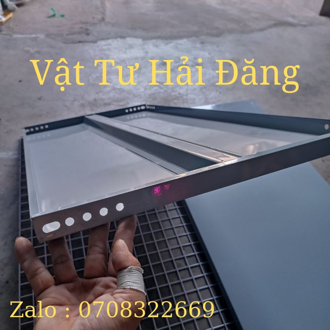 Mâm Sắt V Lỗ( rộng 40cm x dài 120cm) lắp ráp kệ sắt v lỗ đa năng