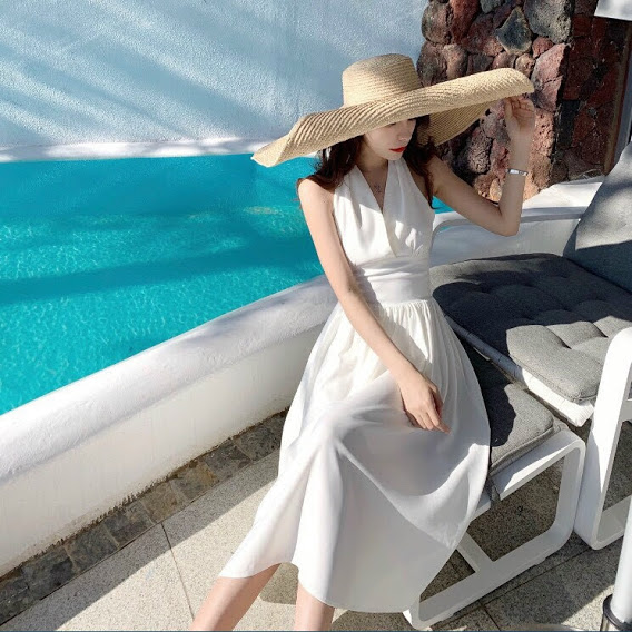 Đầm xòe cổ yếm hở lưng đầm maxi đi biển
