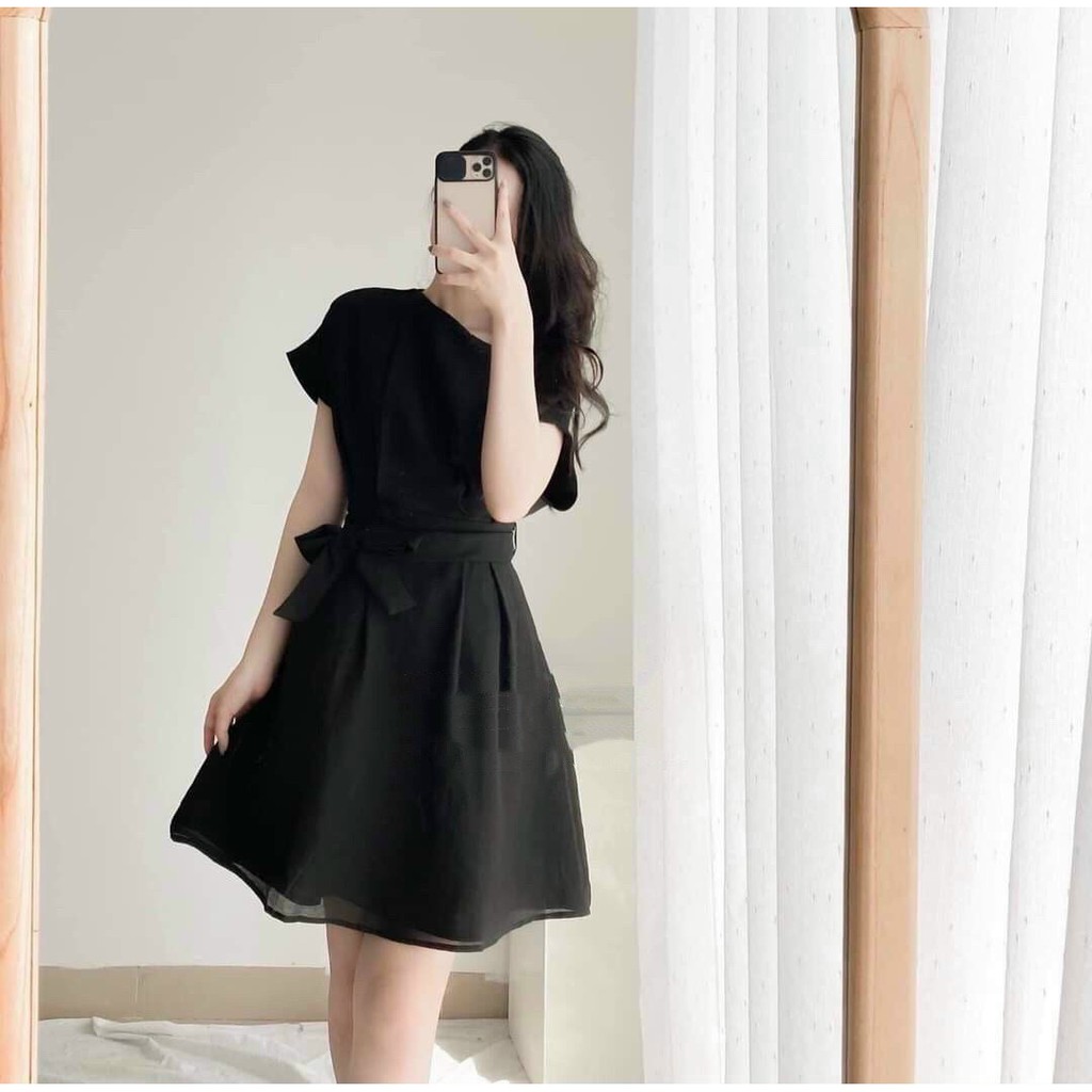 Đầm voan trễ vai thắt dây eo hai màu trắng/đen
