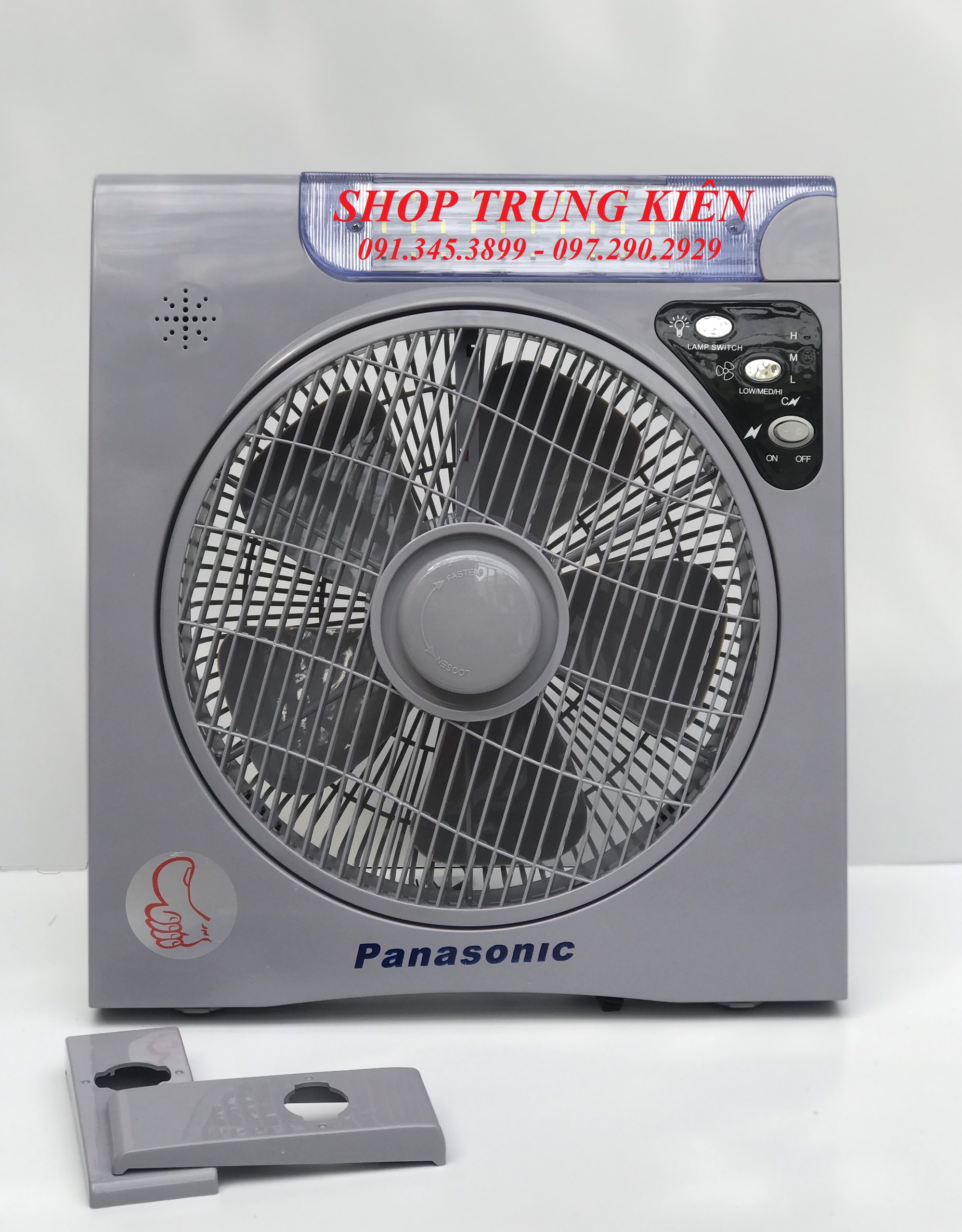 Quạt sạc tích điện PANASONIC 2 bình