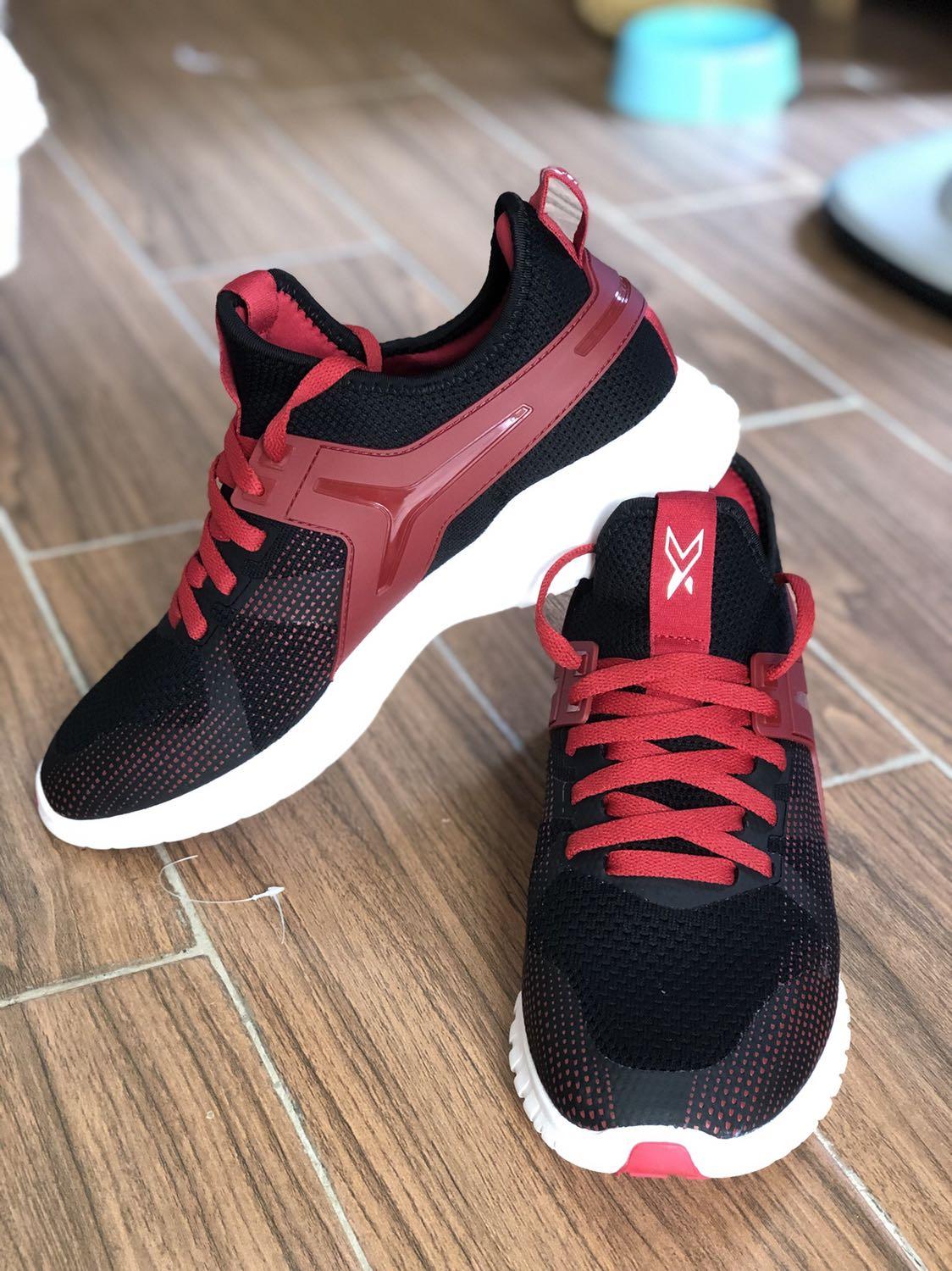 Giày Sneaker Nam Nữ Cao Cấp Bitis Hunter X Retro Essential Pack, DSUH00800DEN (Đen)