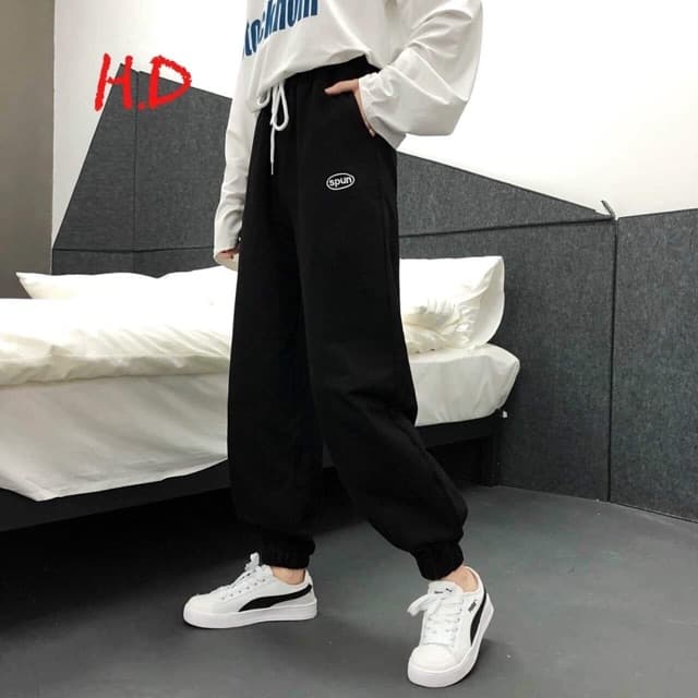 Quần nữ in logo spun