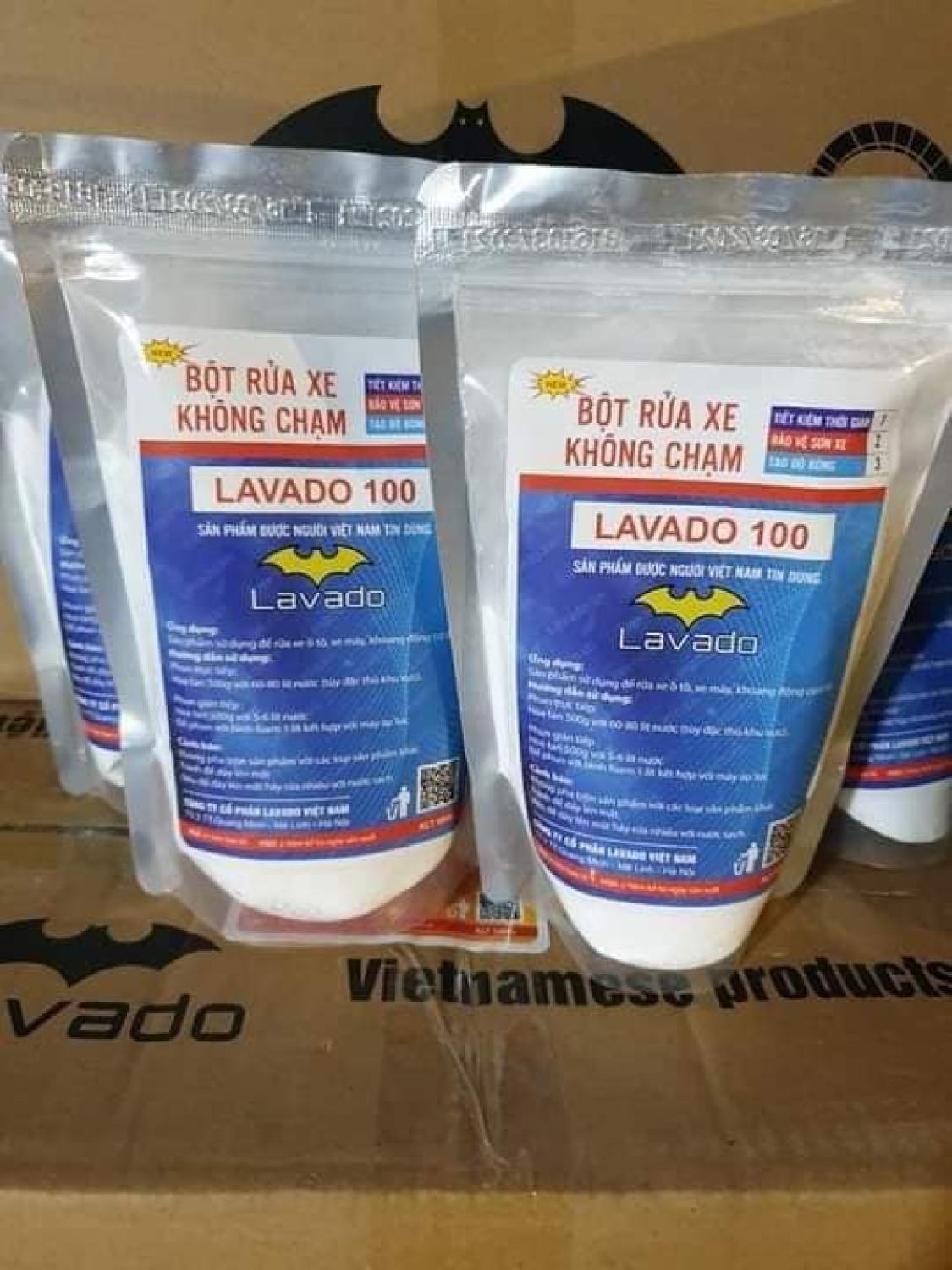 BỘT RỬA XE KHÔNG CHẠM LAVADO 100