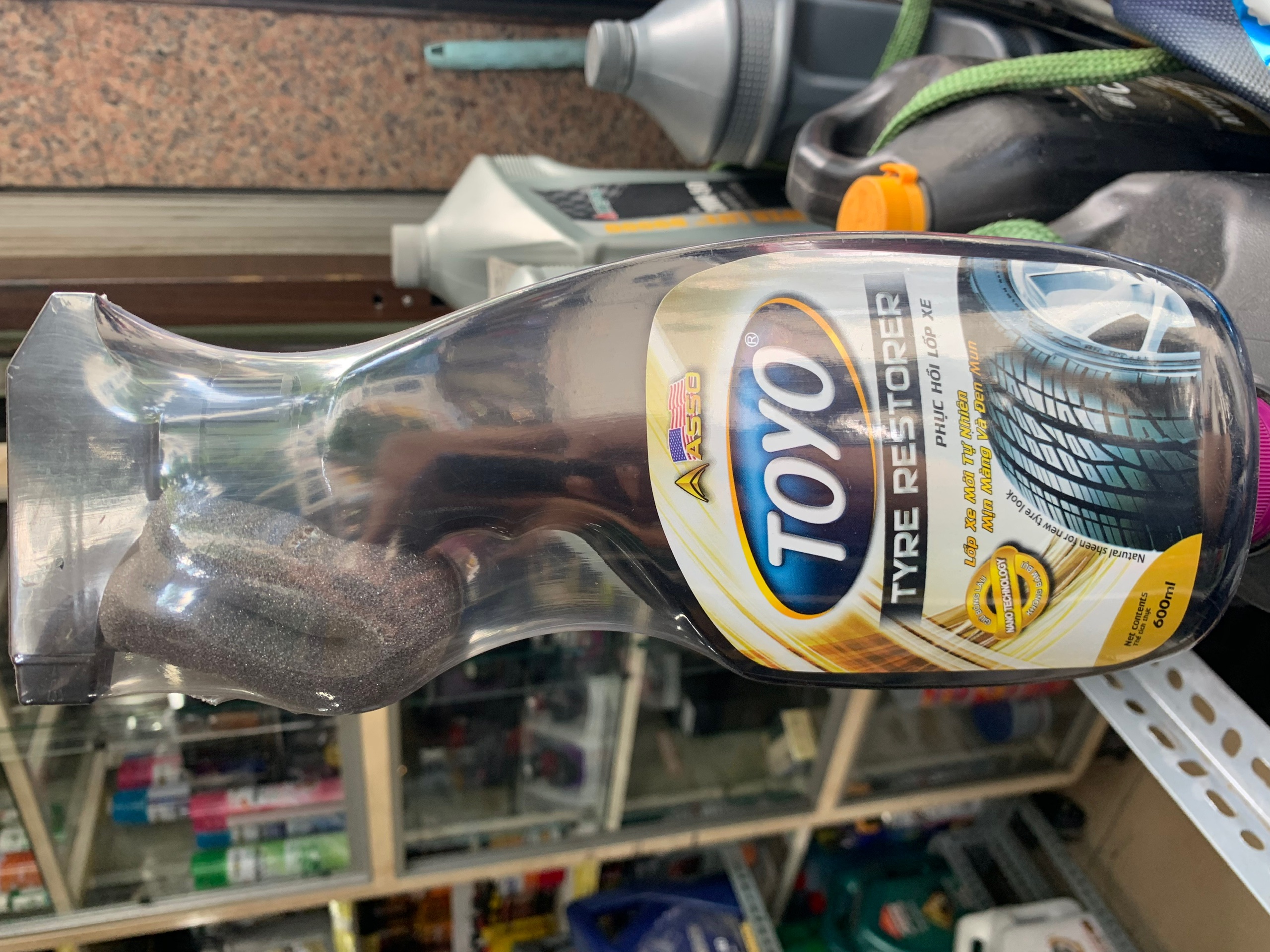 [HCM]Dung Dịch Bóng Vỏ Xe TOYO