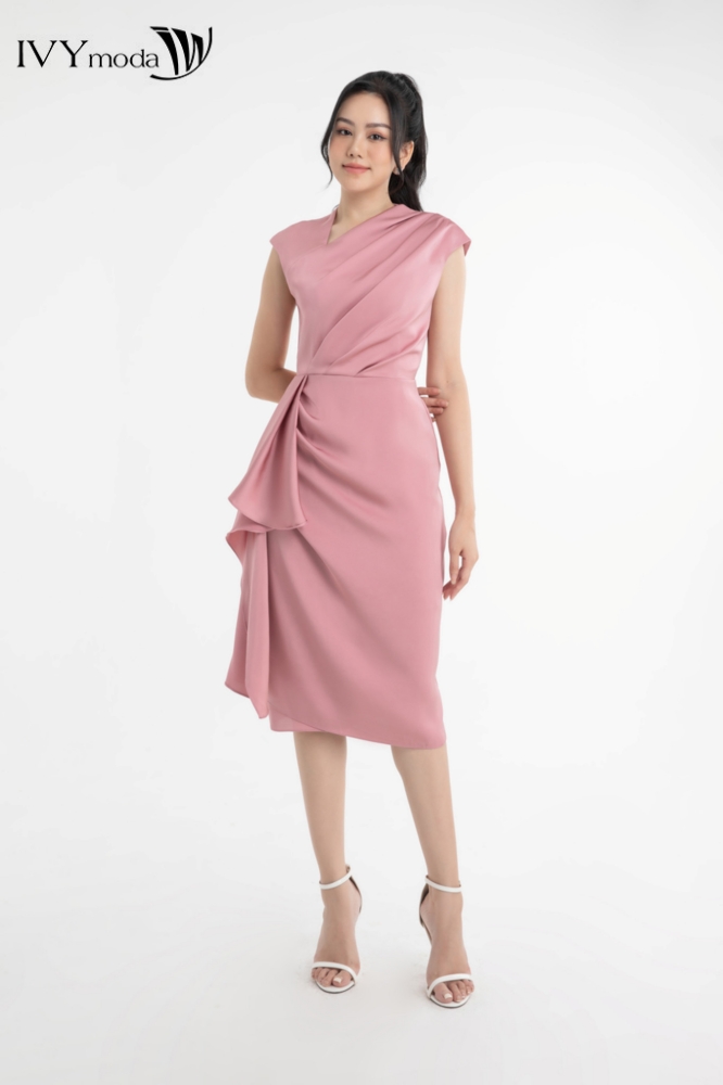 Đầm lụa xếp cổ chéo IVY moda MS 41M8057