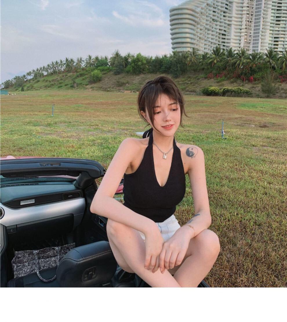 áo yếm dệt kim cổ V