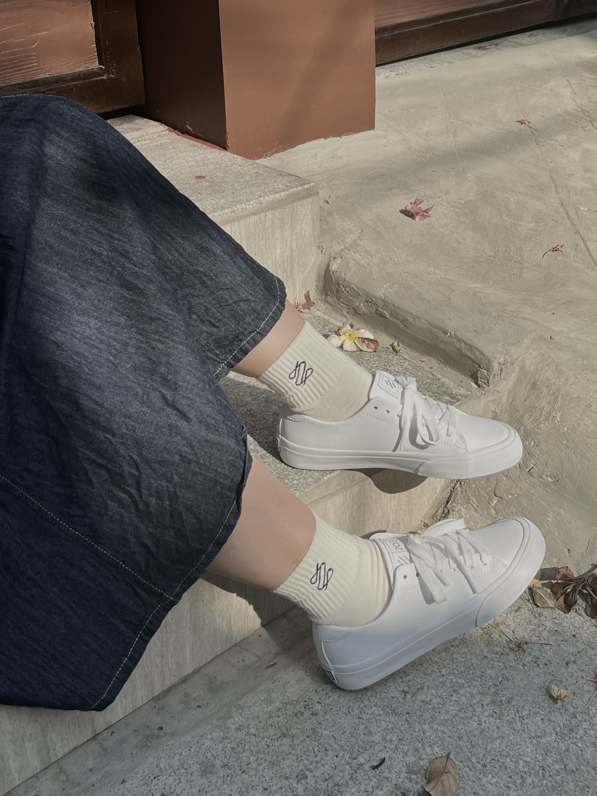 Giày Sneaker Unisex Basic Full Trắng SK003 / ZOE OFFICIAL
