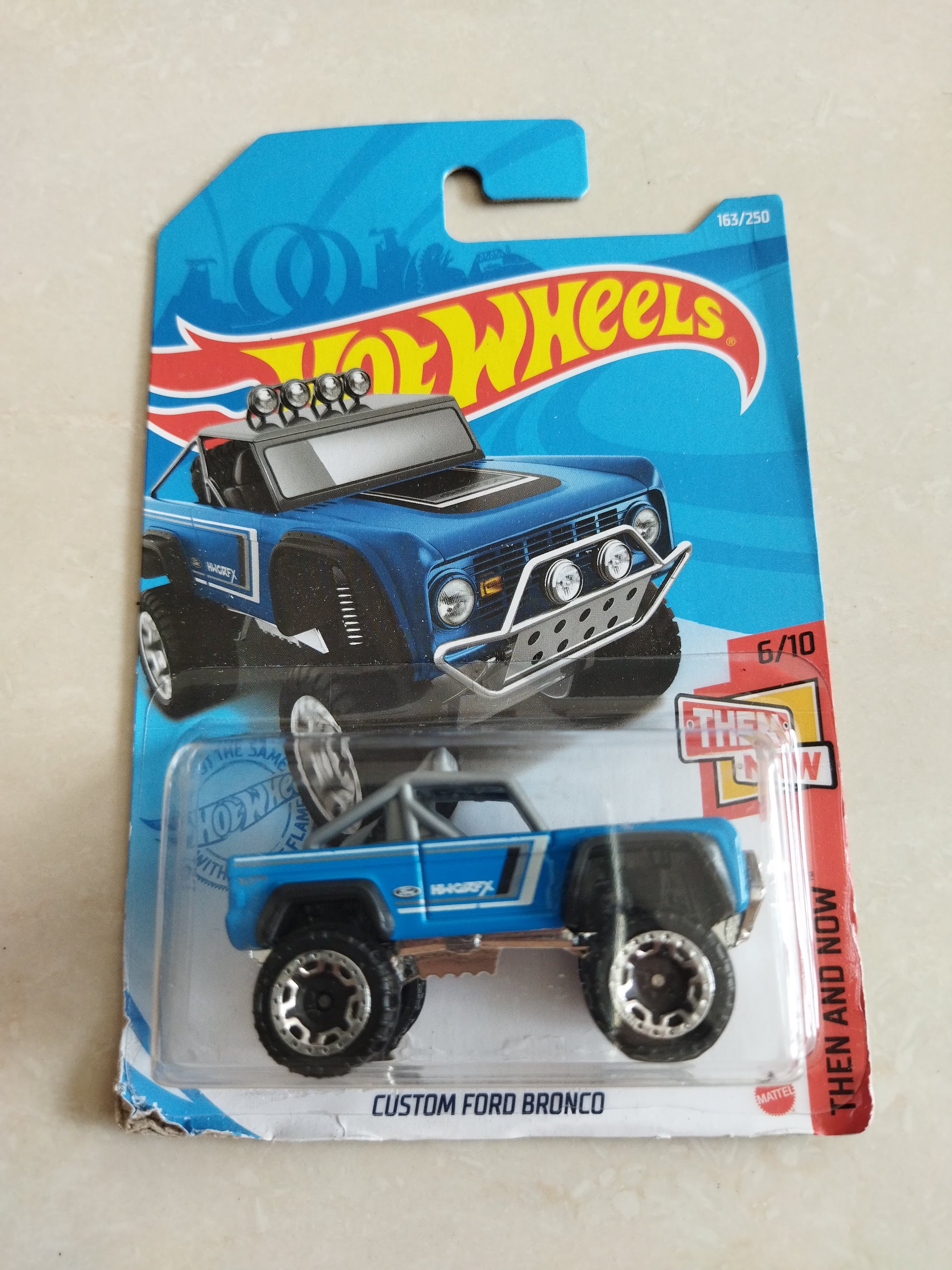 [HCM]Xe Mô Hình Chính Hãng HotWheels - Custom Ford Bronco