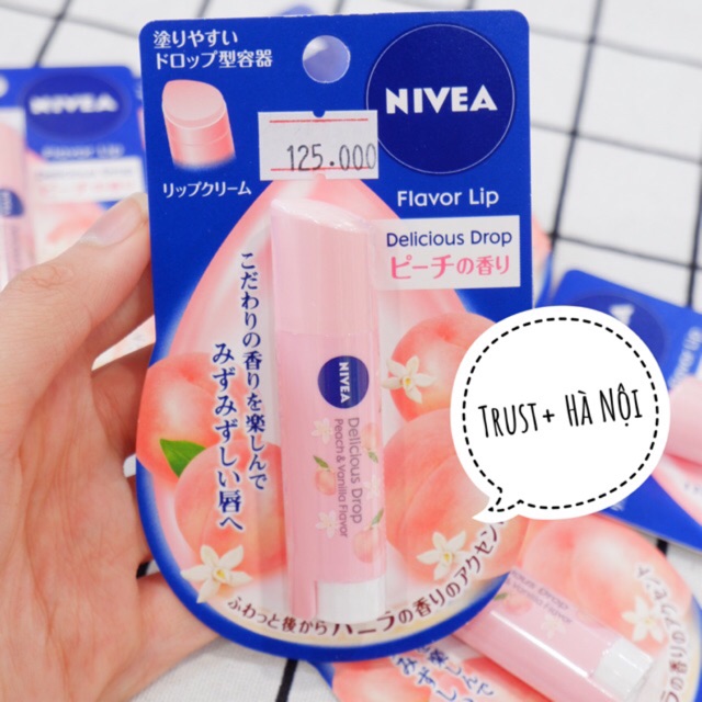Son dưỡng mềm môi nivea trái cây hương đào của nhật