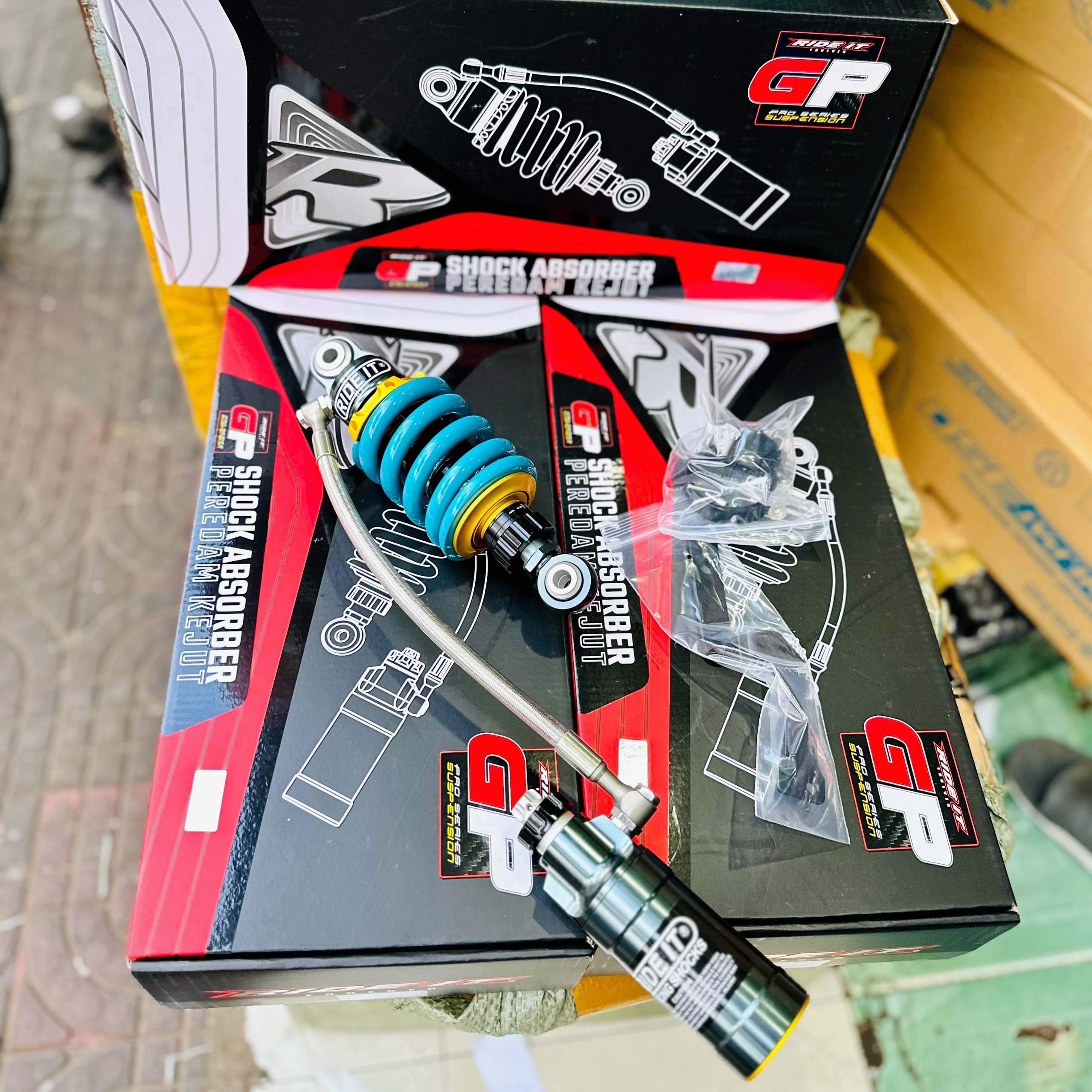 Phuộc sau ATR có bình dầu Exciter - Winner phiêng bảng V4 - Mod Tem Nitron