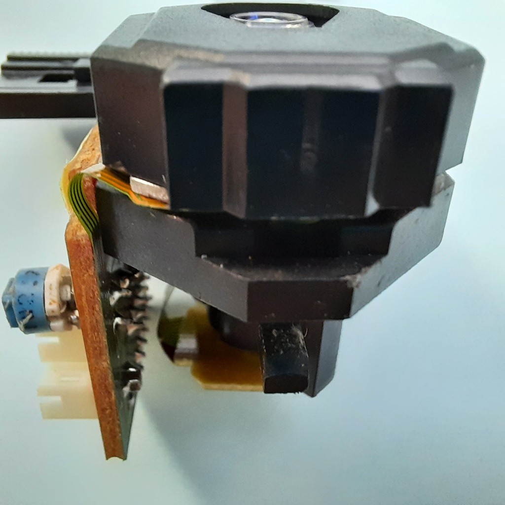 MẮT SHARP HPC1LX