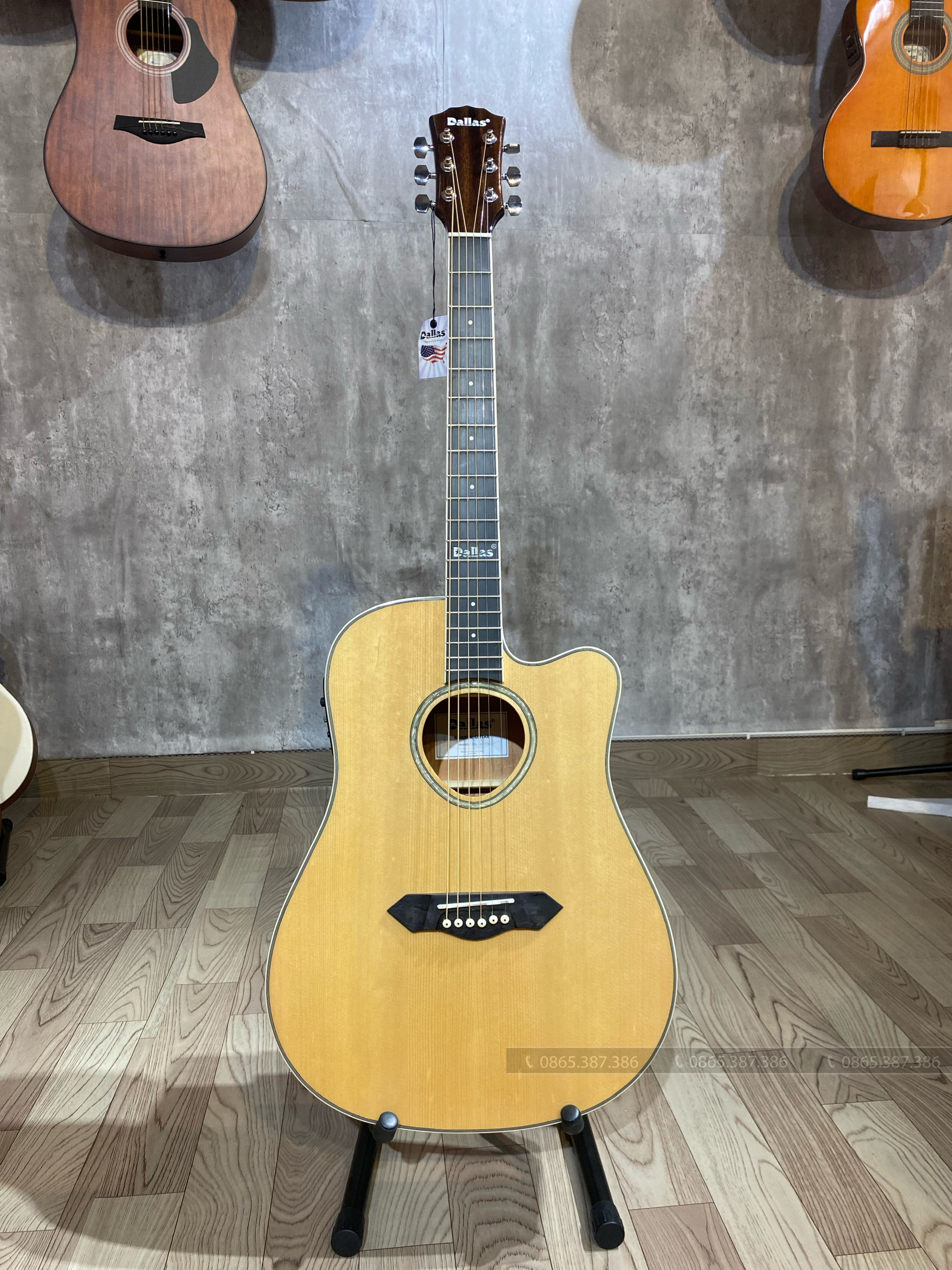 Guitar Acoustic Dallas Q41CE tích hợp sẵn EQ có thể đi show