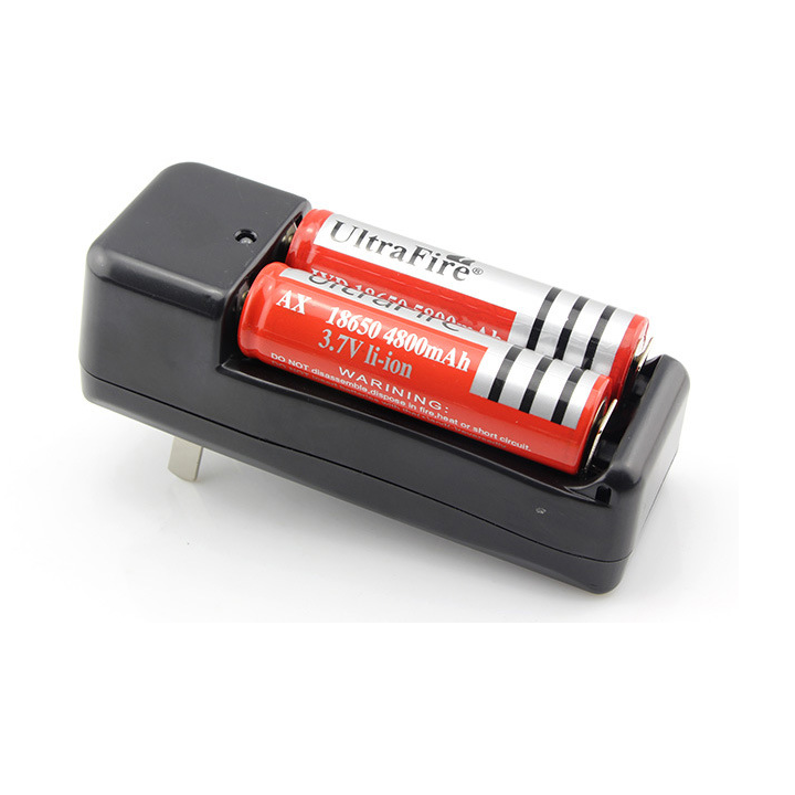 Pin sạc 18650 Ultral Fire 4800mah 2 viên kèm sạc đôi