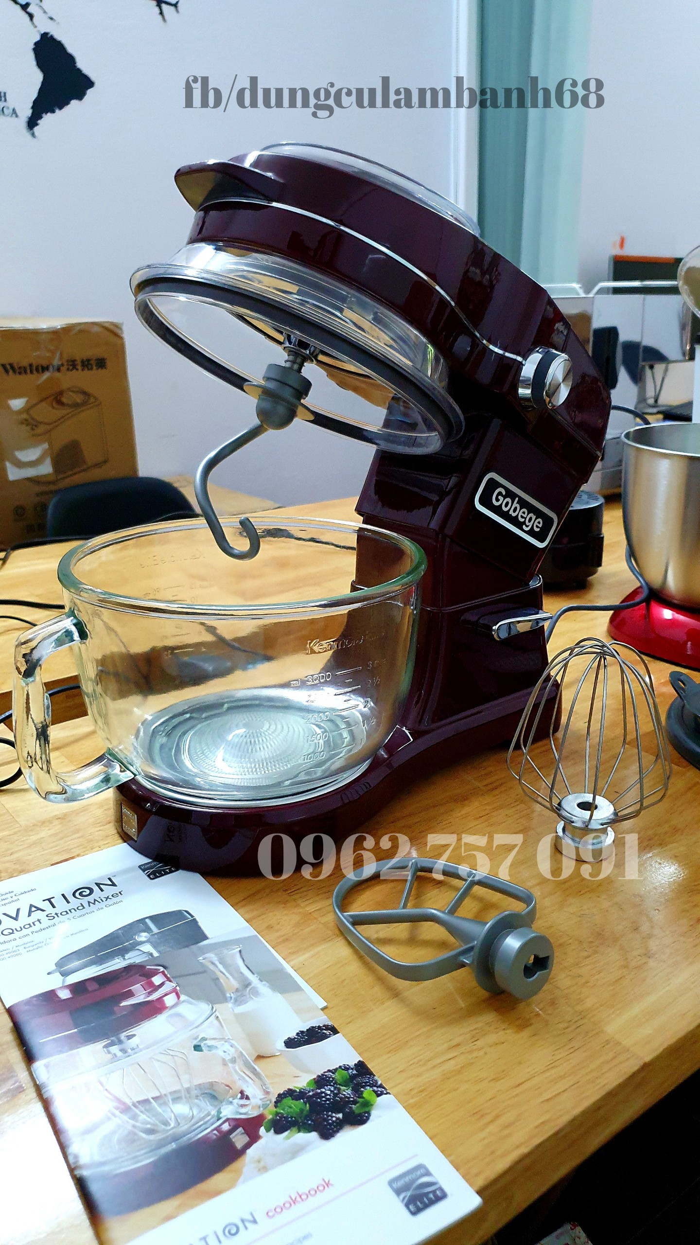 Máy nhào bột đánh trứng Ukoeo 301