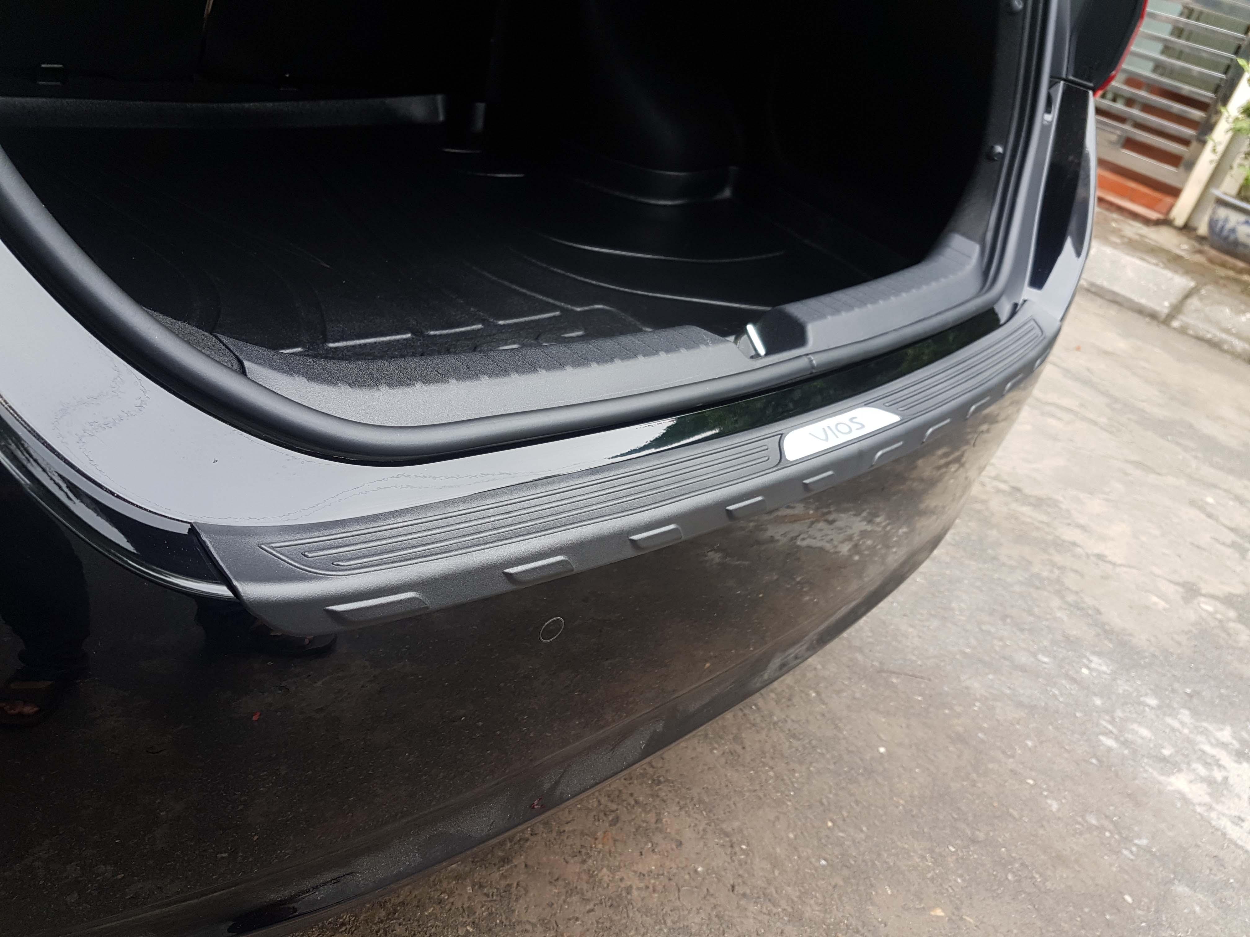 Bậc cốp nhựa Toyota Vios 2019