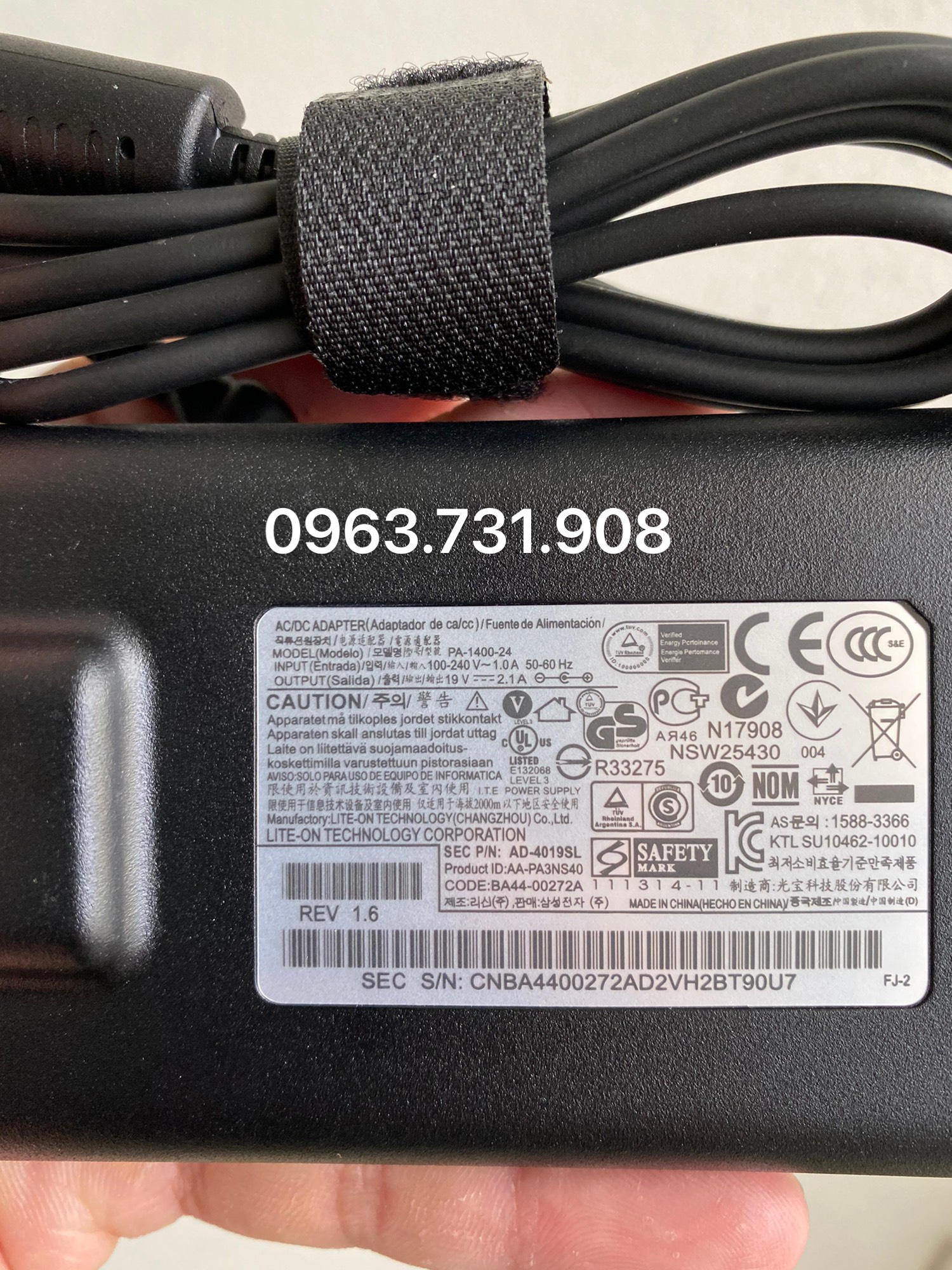 Sạc laptop samsung 19v 2.1A chân nhỏ