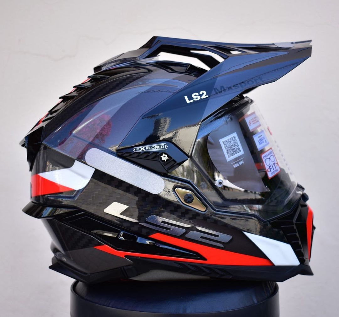 Mũ Cào Cào LS2 MX701 Explorer Carbon
